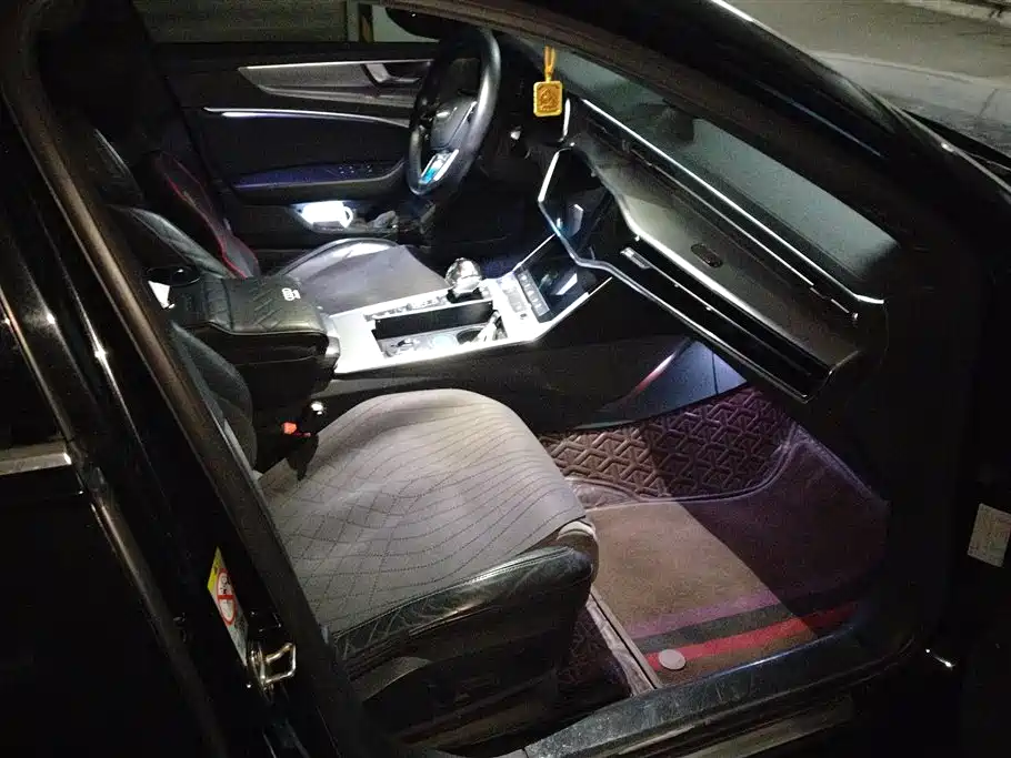 Audi A6L 2019 40 TFSI Luxury Dynamic фото 8