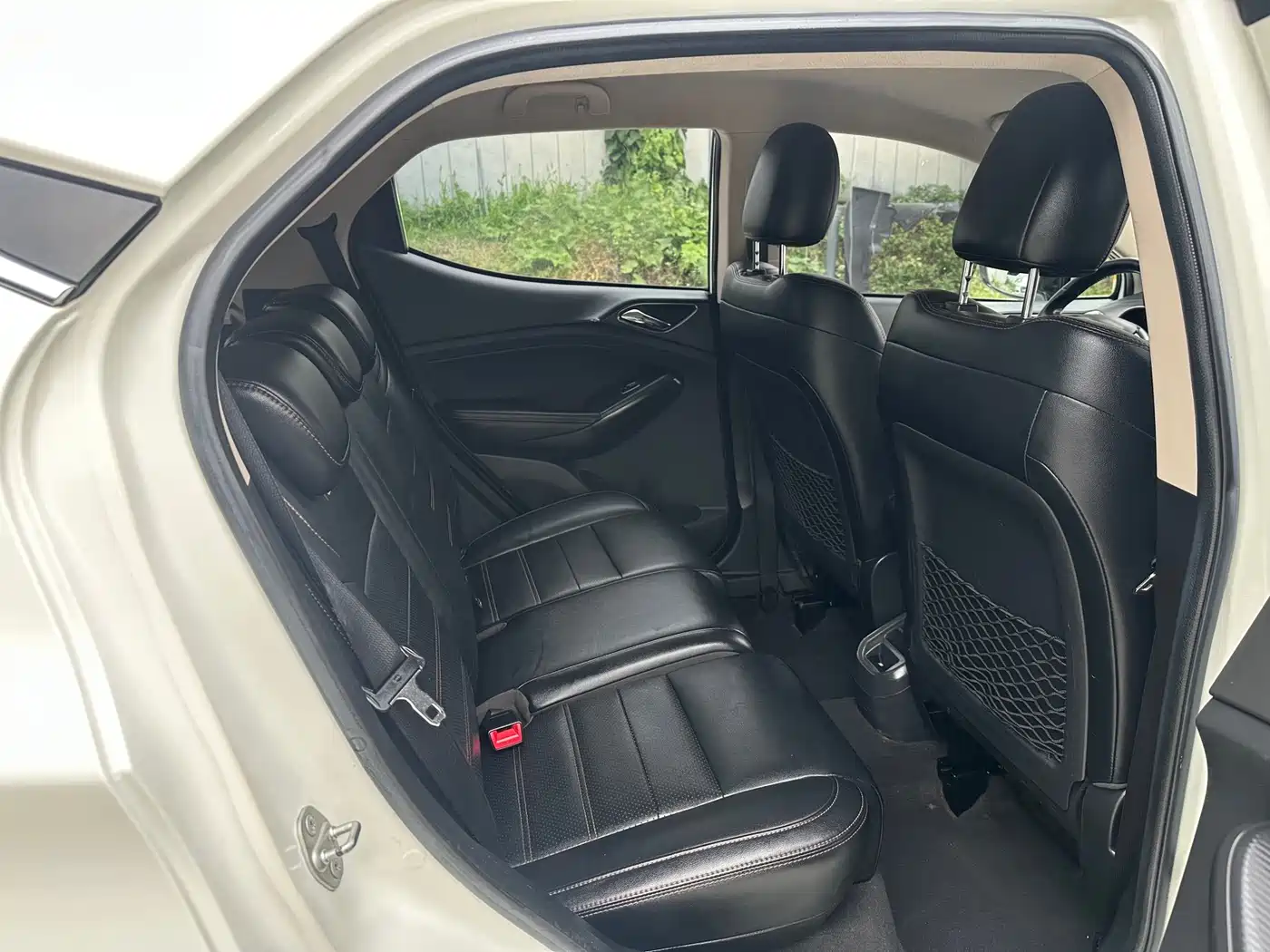BYD Yuan 2016 1.5L Automatic Elegance фото 14