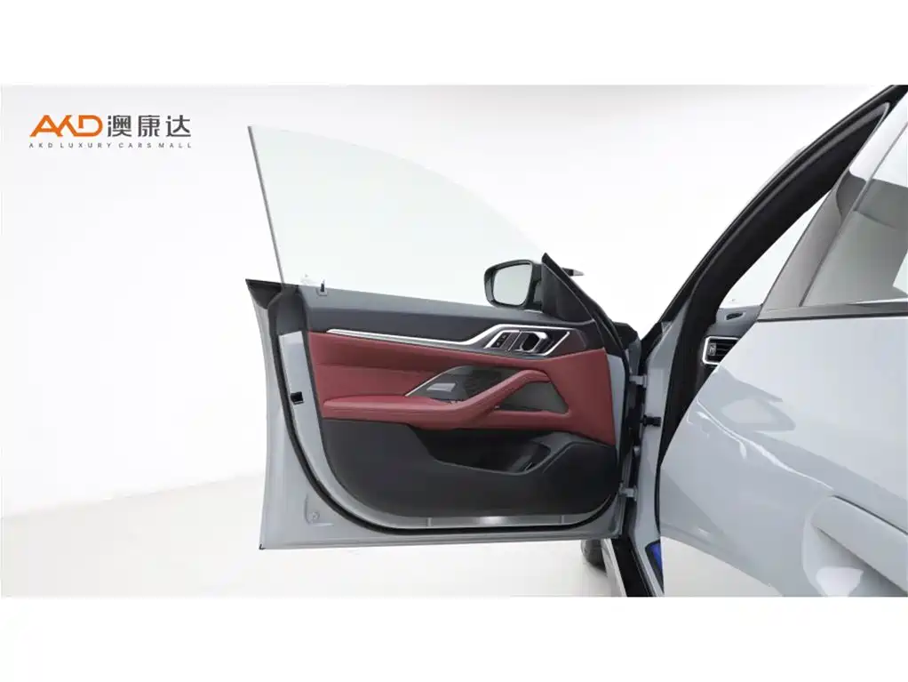 BMW i4 2022 eDrive40 фото 10