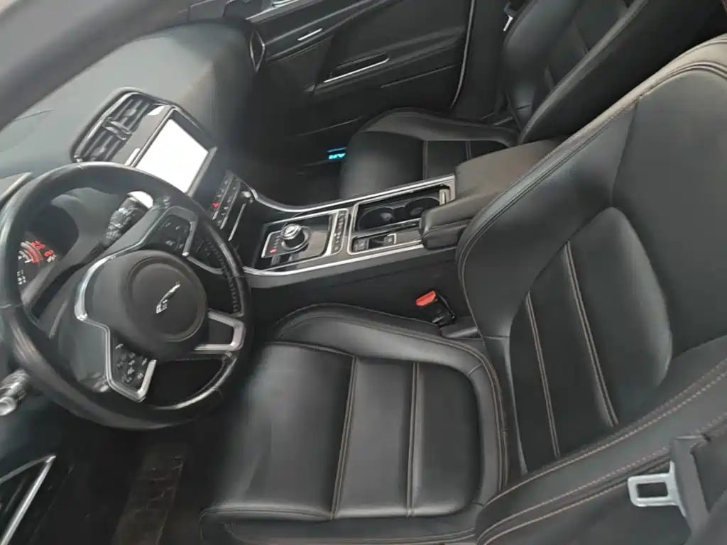Jaguar XEL 2019 2019 2.0T 200PS Premium