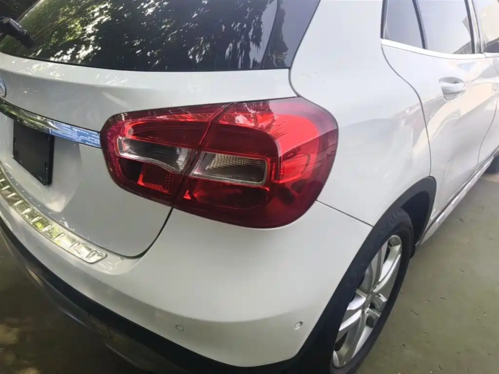 Mercedes-Benz GLA 2015 GLA 200 Dynamic фото 8