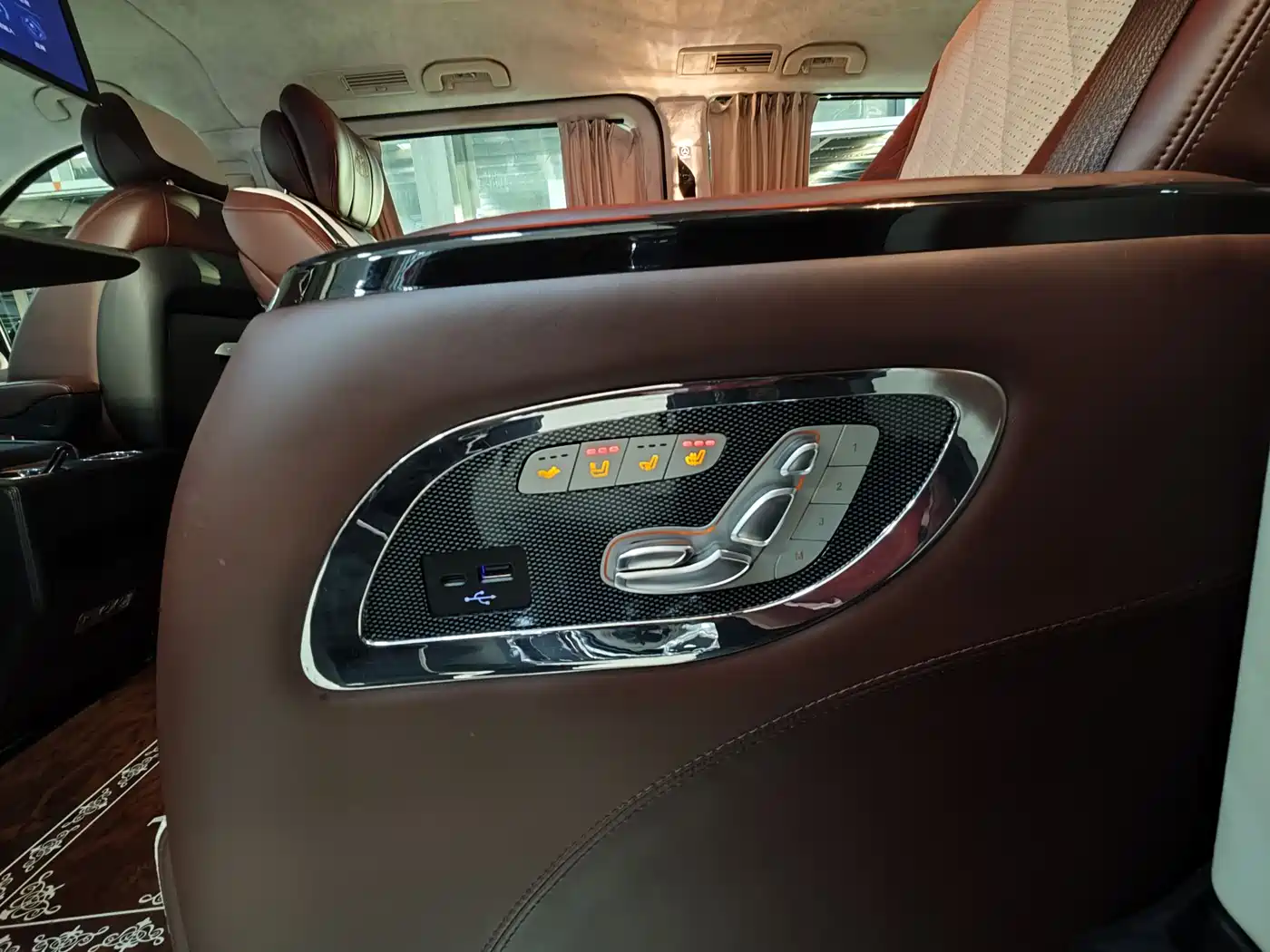 Mercedes-Benz Vito 2021 2.0T Business Edition 7-seater фото 25