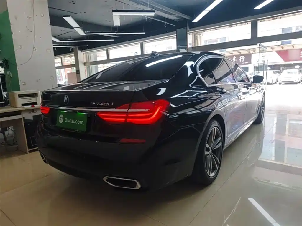 BMW 7 Series 2018 730Li Leading Type M Sport Package фото 7