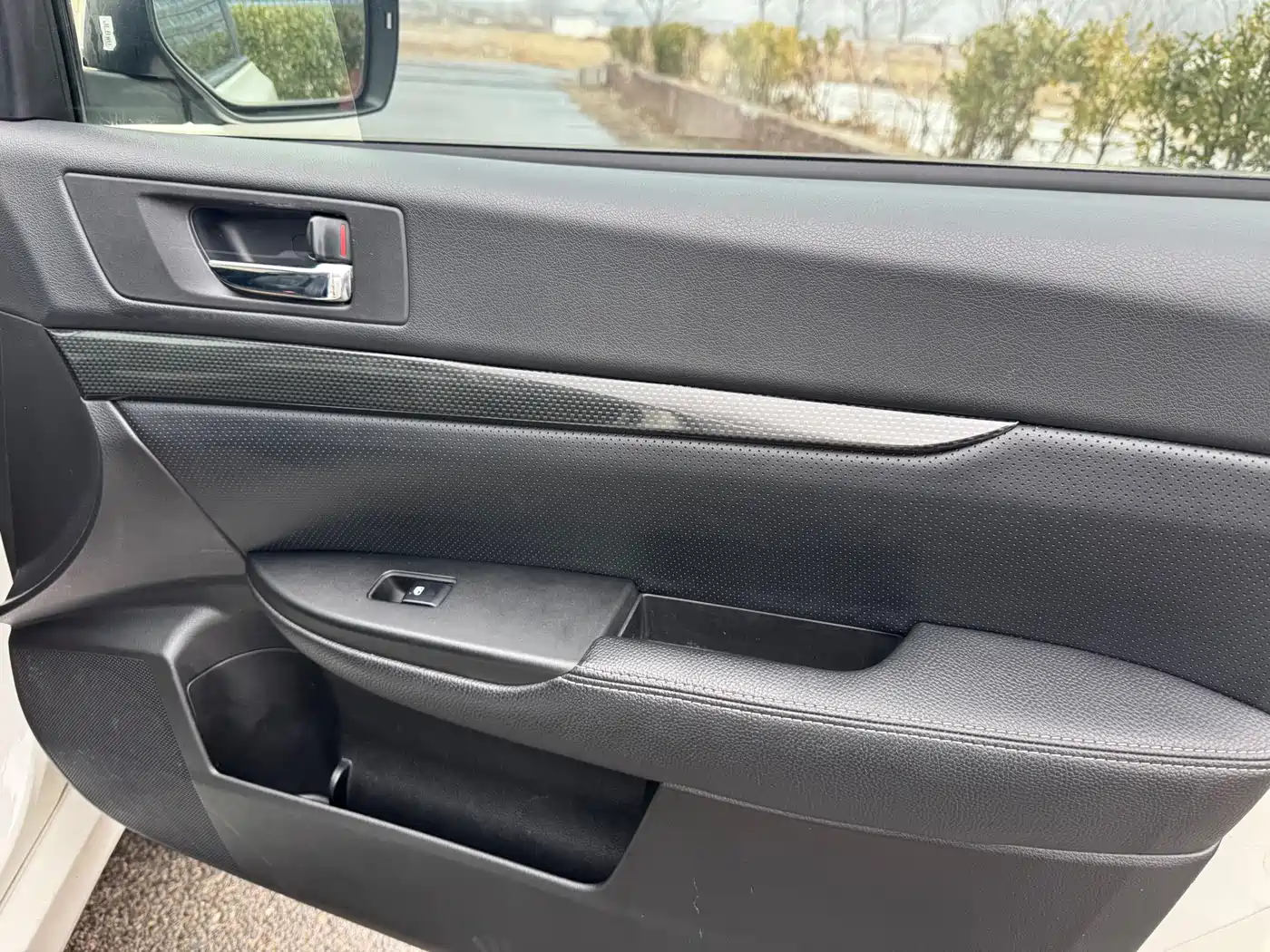 Subaru Outback 2013 2.5i Sport Edition фото 20