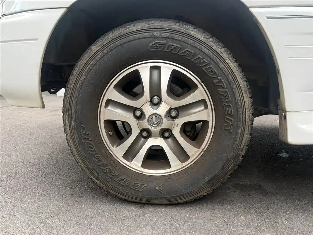 Lexus LX 2006 2005 470