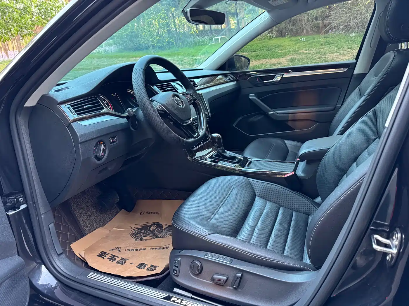 Volkswagen Passat 2016 380TSI DSG Premium Edition фото 4