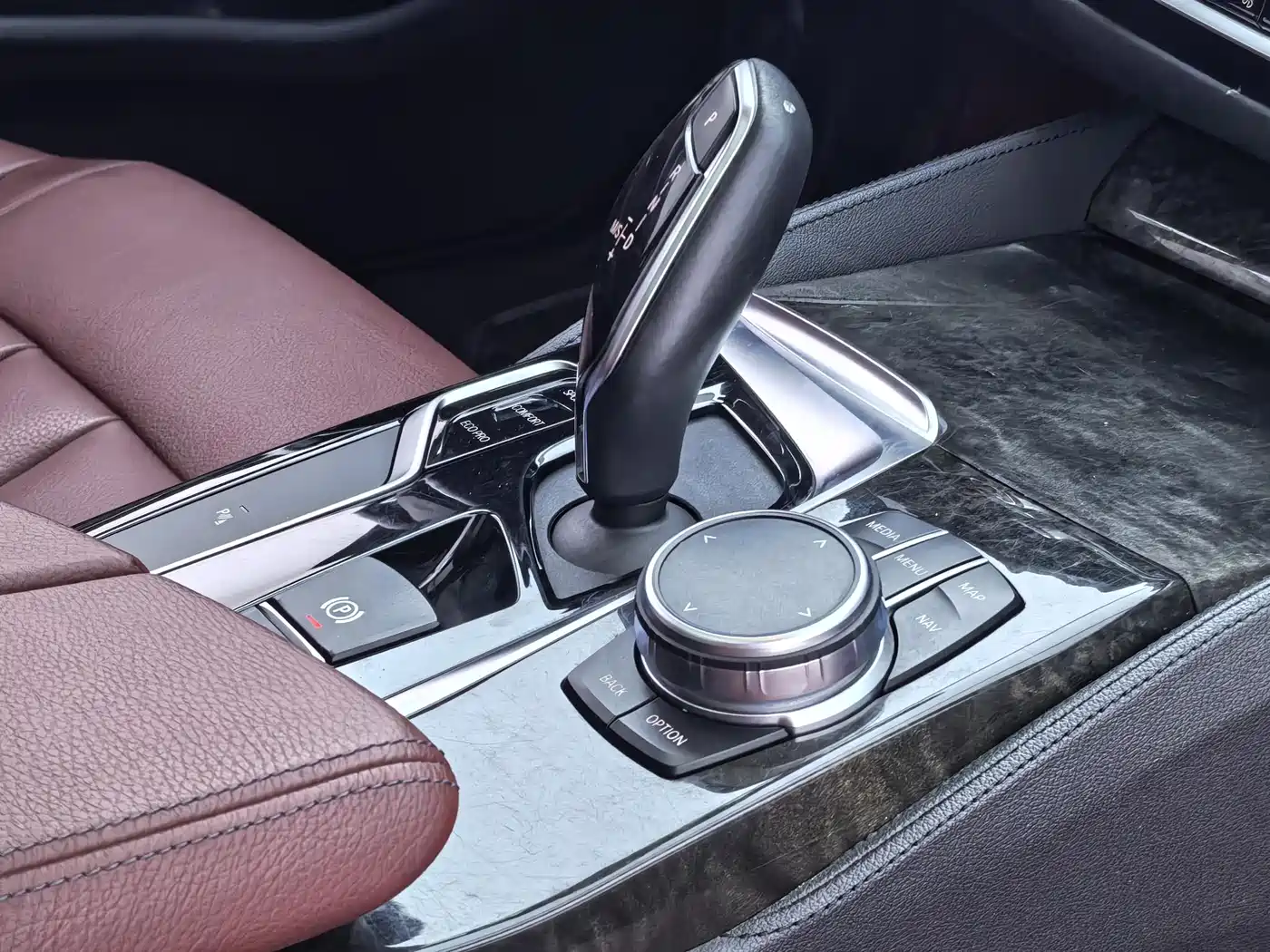 BMW 5 Series 2019 Facelift 530Li Leading M Sport Package фото 7