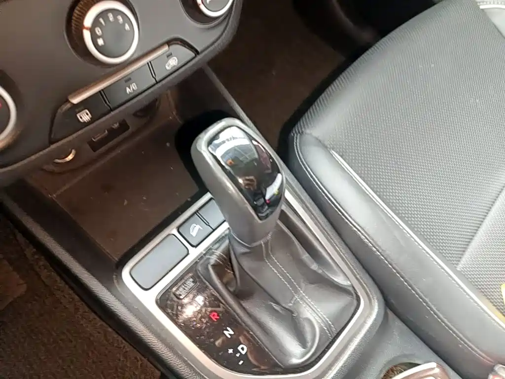 Hyundai Beijing Hyundai ix25 2015 1.6L Automatic 2WD Smart GLS фото 14