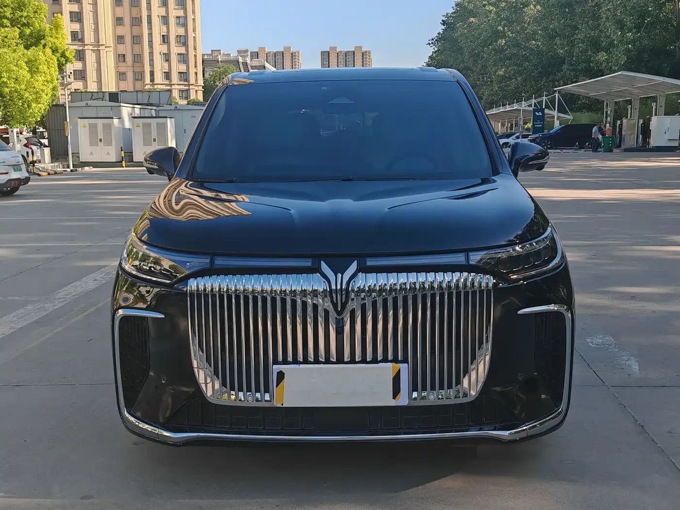 Voyah Auto Voyah Dreamer 2025 PHEV 4WD Kunpeng Premium Edition фото 2