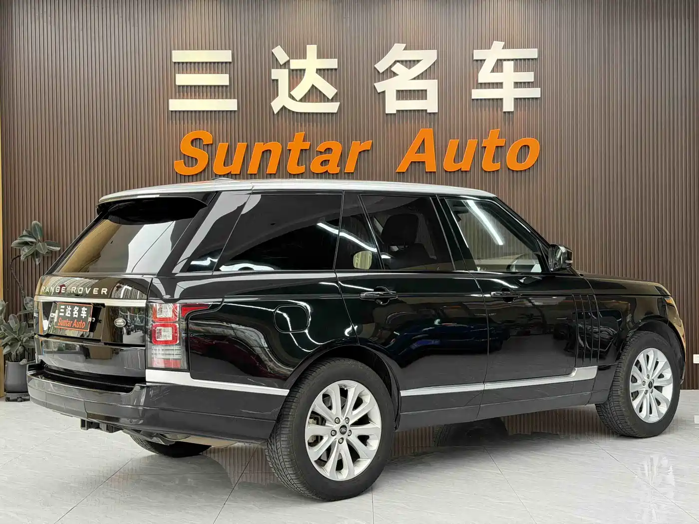 Land Rover Range Rover 2013 NA 5.0 V8 Vogue SE фото 10