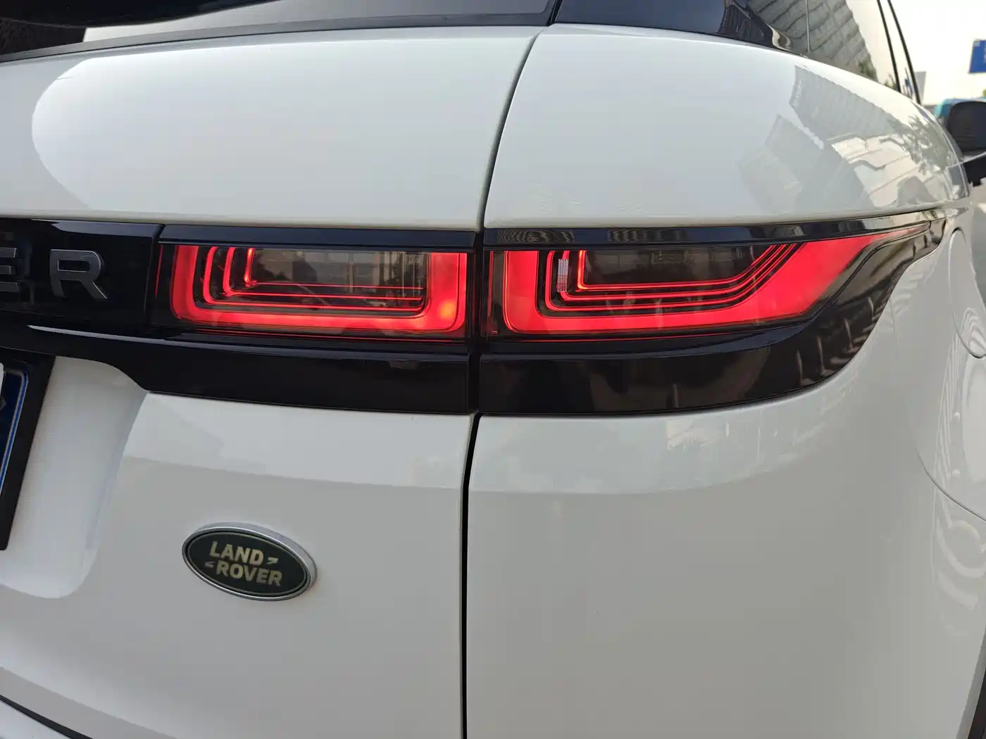Land Rover Range Rover Evoque 2020 249PS R-DYNAMIC S Sport Edition фото 22