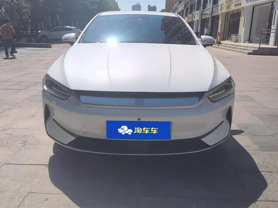 BYD Qin PLUS 2021 EV 500KM Premium Model фото 2