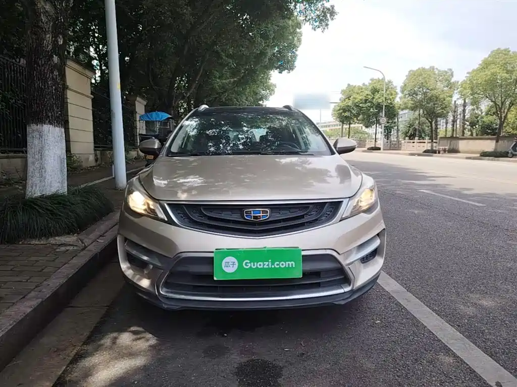 Фото 3 - Geely Emgrand GS