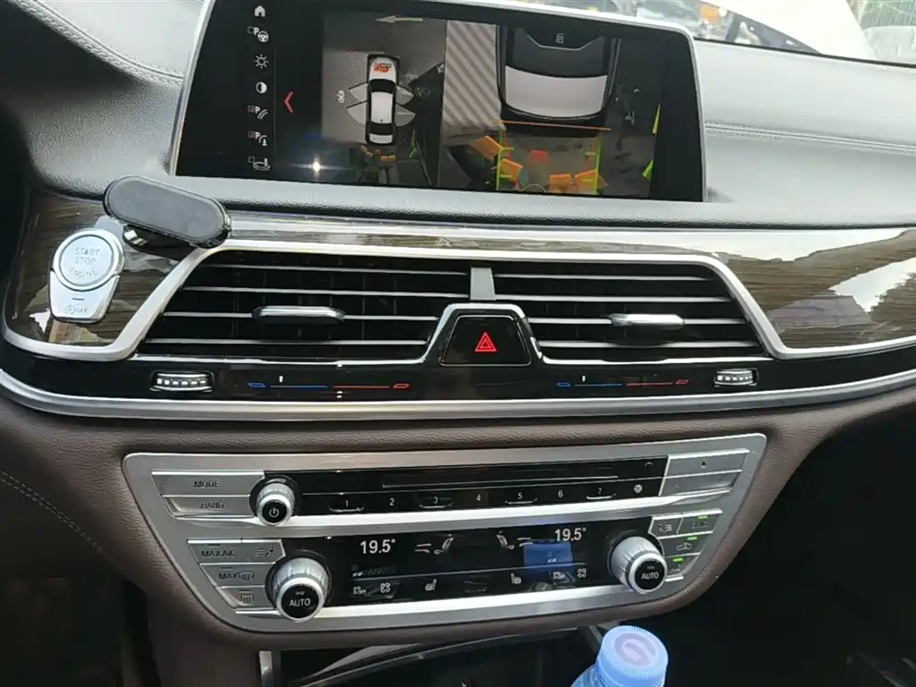 BMW 7 Series 2018 730Li Leading Type Excellence Package фото 13