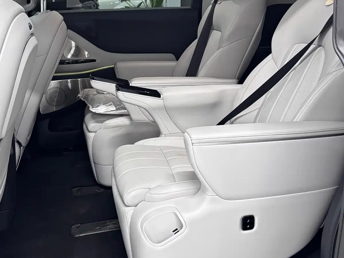 Voyah Auto Voyah Dreamer 2026 2025 Model PHEV 4WD Excellent QianKun Edition