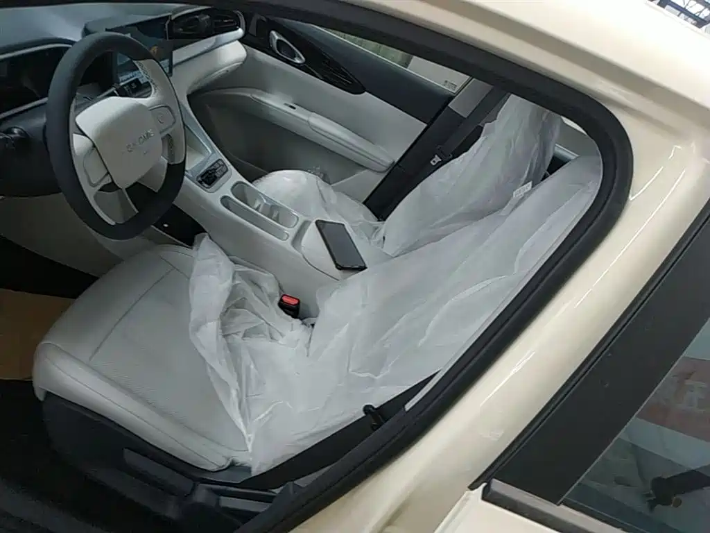 Geely Galaxy Starry Wish 2026 Edition 310km Youth Version фото 15