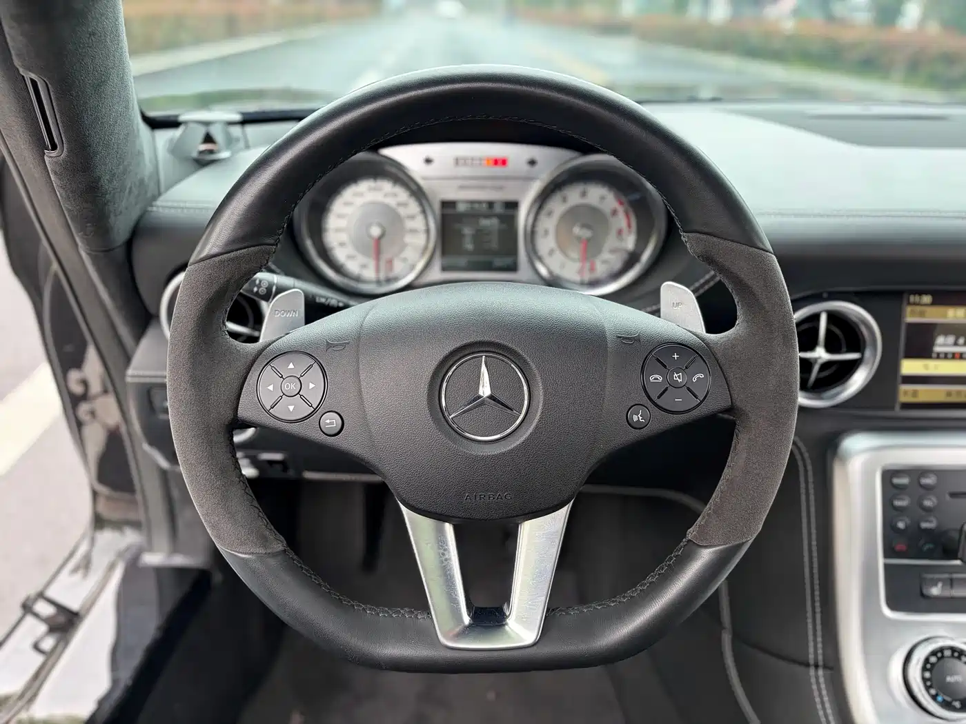 Mercedes-Benz SLS AMG 2011 SLS AMG фото 8