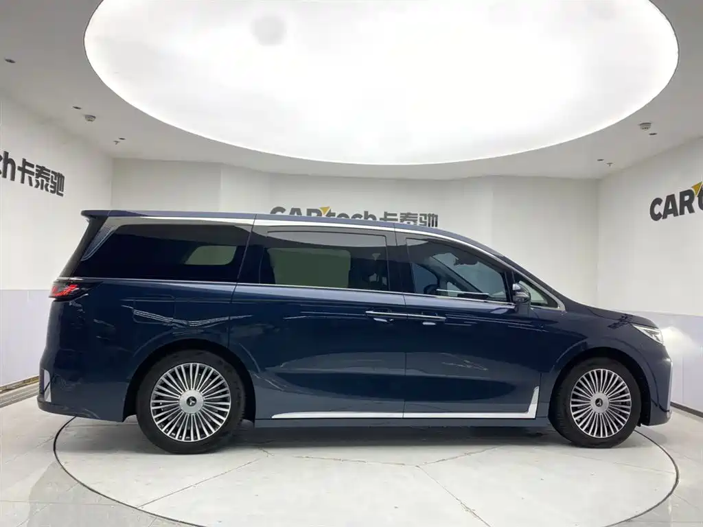 Voyah Auto Voyah Dreamer 2025 PHEV AWD Flagship Kunpeng Edition фото 4