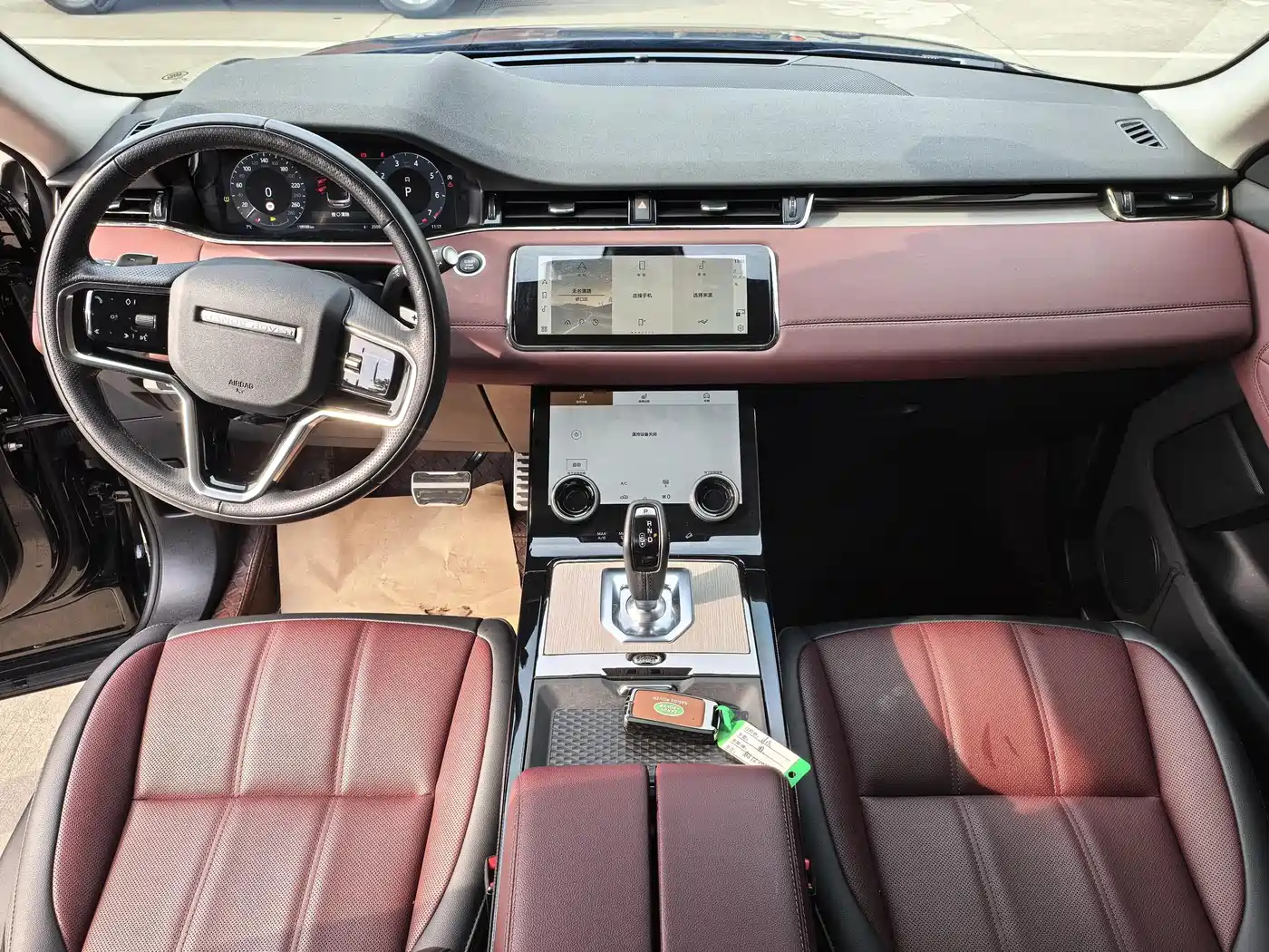 Land Rover Range Rover Evoque 2024 Range Rover Evoque L 249PS Light Master Edition фото 7