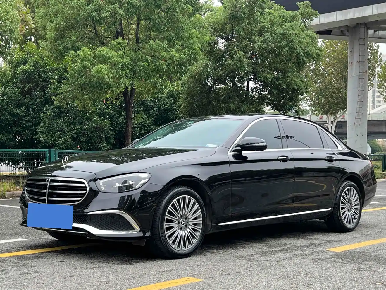 Mercedes-Benz E-Class 2023 E 300 L Luxury