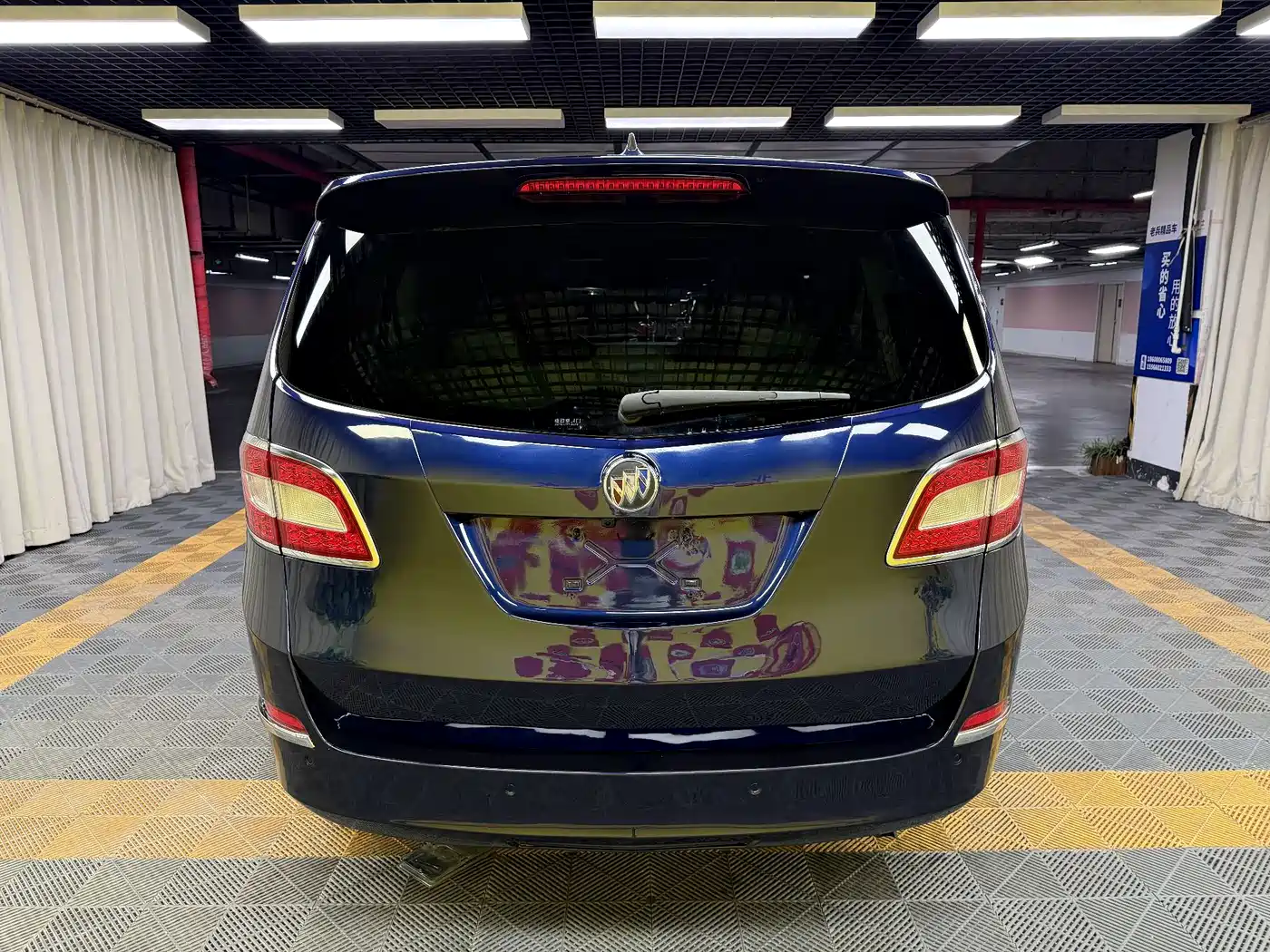 Buick GL8 2011 2011 3.0L XT Luxury Business Flagship