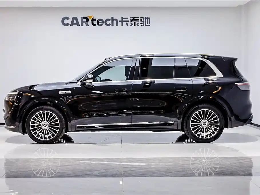 AITO Wenjie AITO M8 2025 Extended Range Ultra 53.4kWh 6-Seater фото 35
