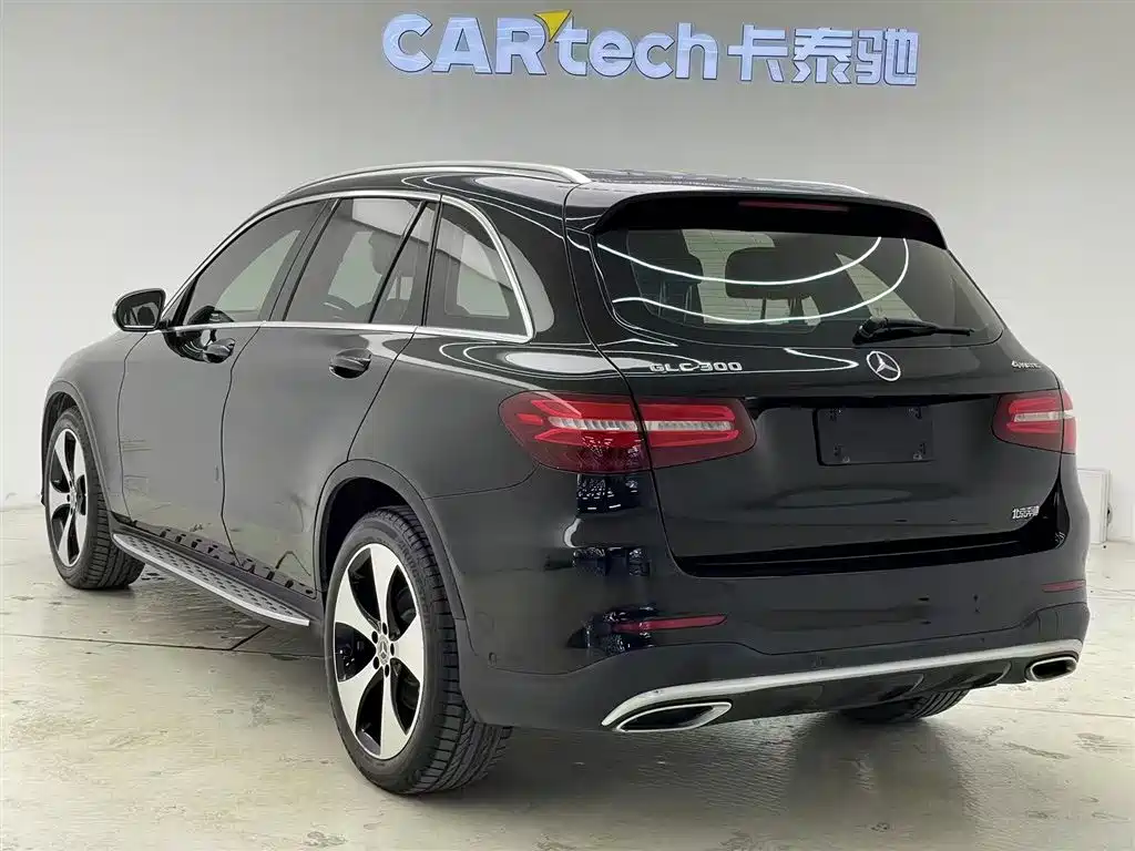 Mercedes-Benz GLC 2018 Facelift GLC 300 4MATIC Dynamic фото 6