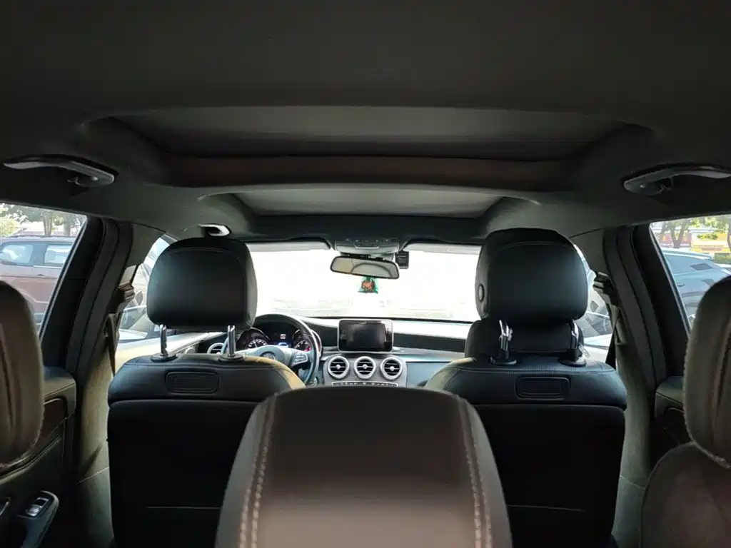 Mercedes-Benz GLC 2018 GLC 300 4MATIC Dynamic фото 18
