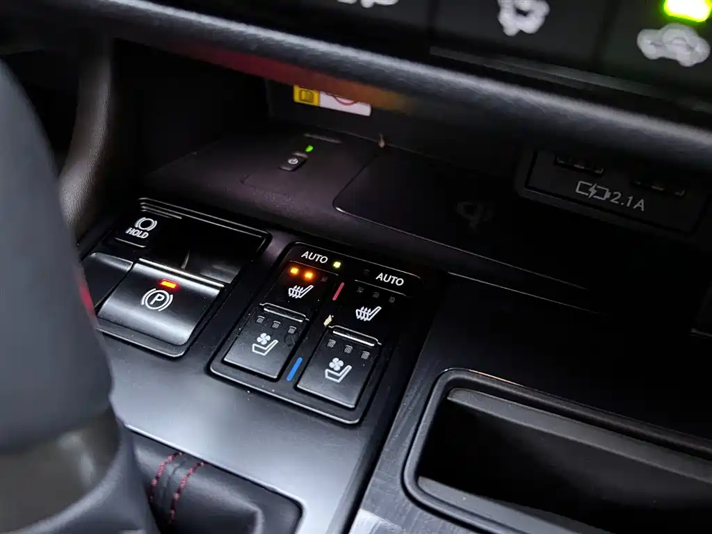 Lexus RX 2020 Facelift 300 AWD Elegance Edition фото 26