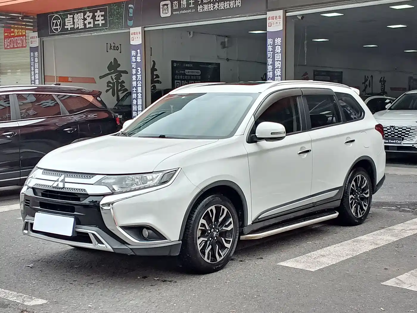 MITSUBISHI OUTLANDER