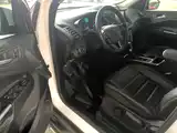 Фото 16 - Ford Kuga
