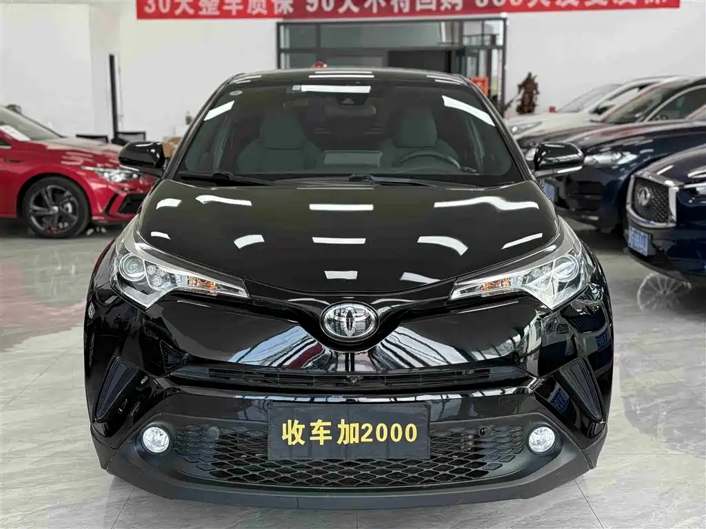 Toyota C-HR 2018 2.0L Leading Edition China V