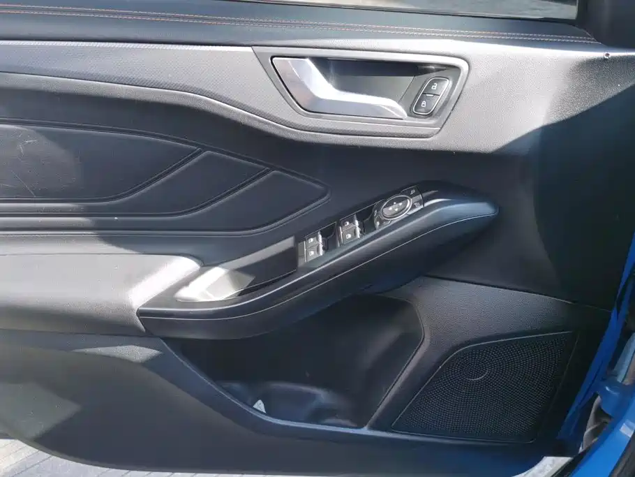 Ford Focus 2023 2022 Sedan EcoBoost 180 Auto Speed Edition