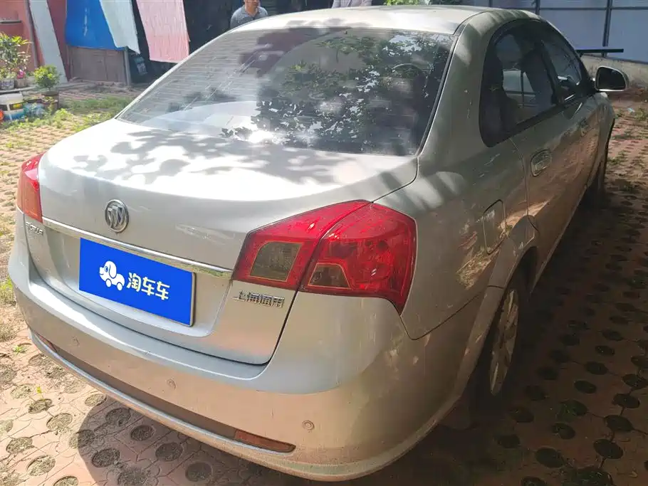 Buick Excelle 2013 1.5L Manual Classic Edition фото 3