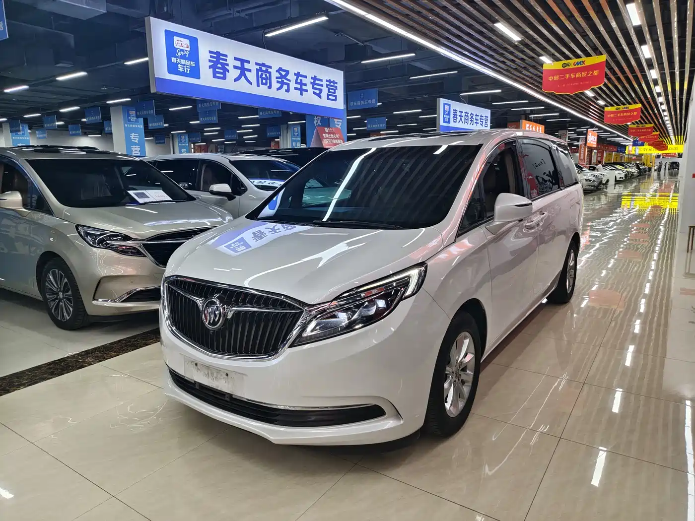 Buick GL8 2017 ES 28T Premium China V