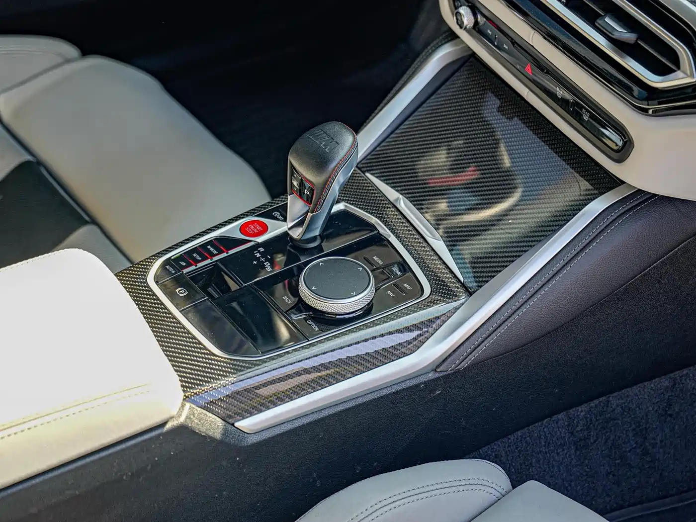 BMW M3 2023 M3 Sedan M xDrive Thunder Edition фото 17