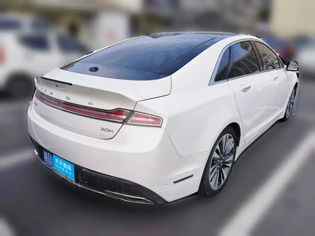 Photo 2 - Lincoln MKZ