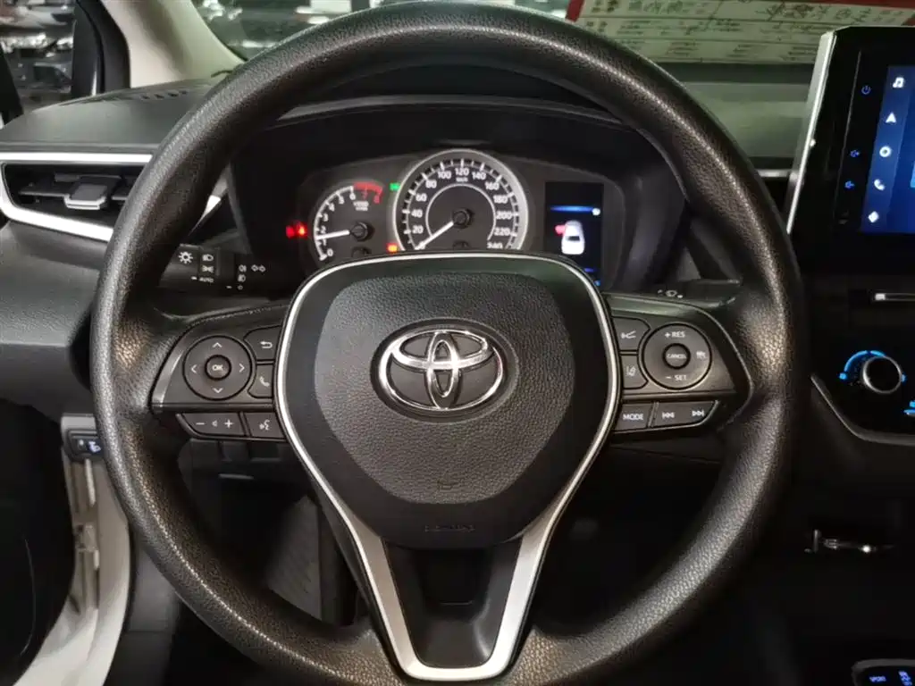 Toyota Corolla 2021 1.2T S-CVT Elite PLUS Edition фото 11