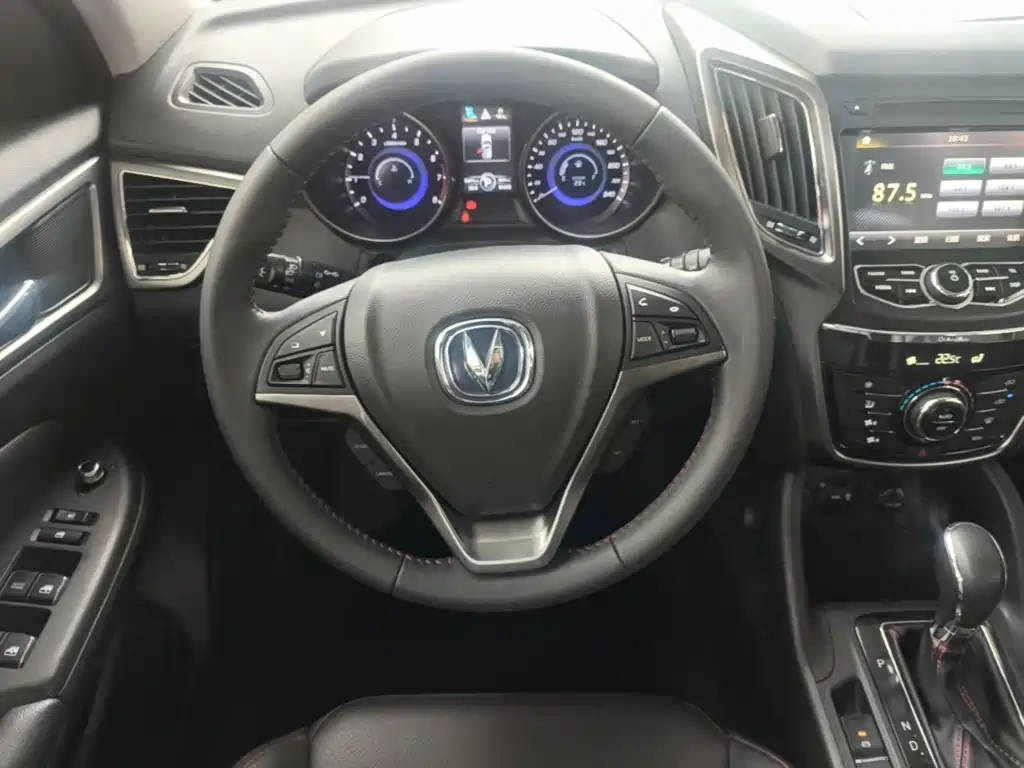 Changan CS75 2015 2014 1.8T Automatic Elite (China IV)