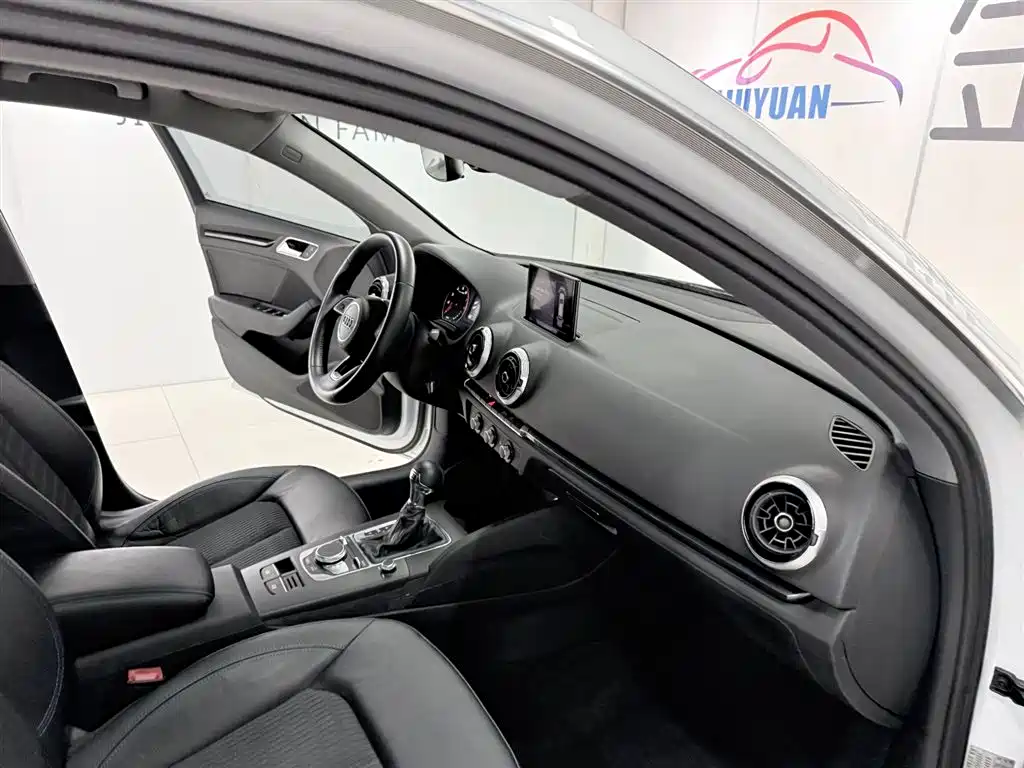 Audi A3 2019 Sportback 35 TFSI Fashion China VI фото 17