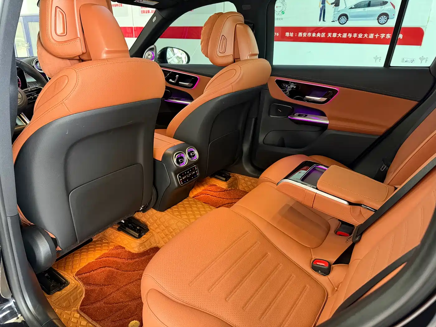 Mercedes-Benz GLC 2024 Facelift GLC 260 L 4MATIC Luxury 5-seater фото 6