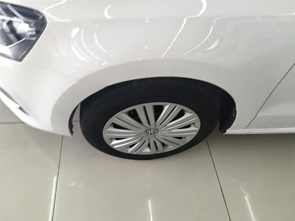 Volkswagen Polo 2016 1.6L Automatic Comfort фото 23