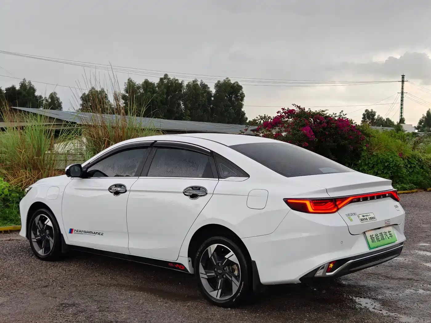 Geely Emgrand L HiP 2023 2022 1.5TD-DHT Pro 100KM Super Rui