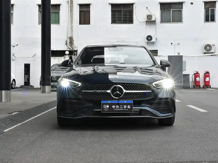 Фото 2 - Mercedes-Benz C-Class