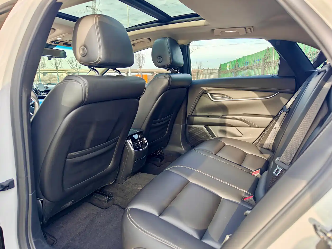 Cadillac XTS 2018 28T Technology фото 15
