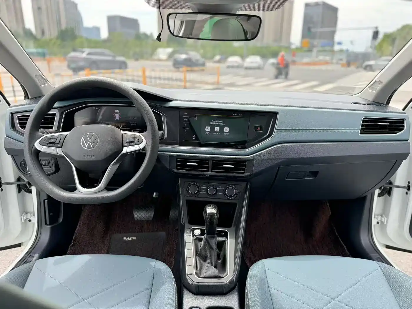 Volkswagen Lavida 2025 Model New Edge 1.5L New Wish Edition фото 3