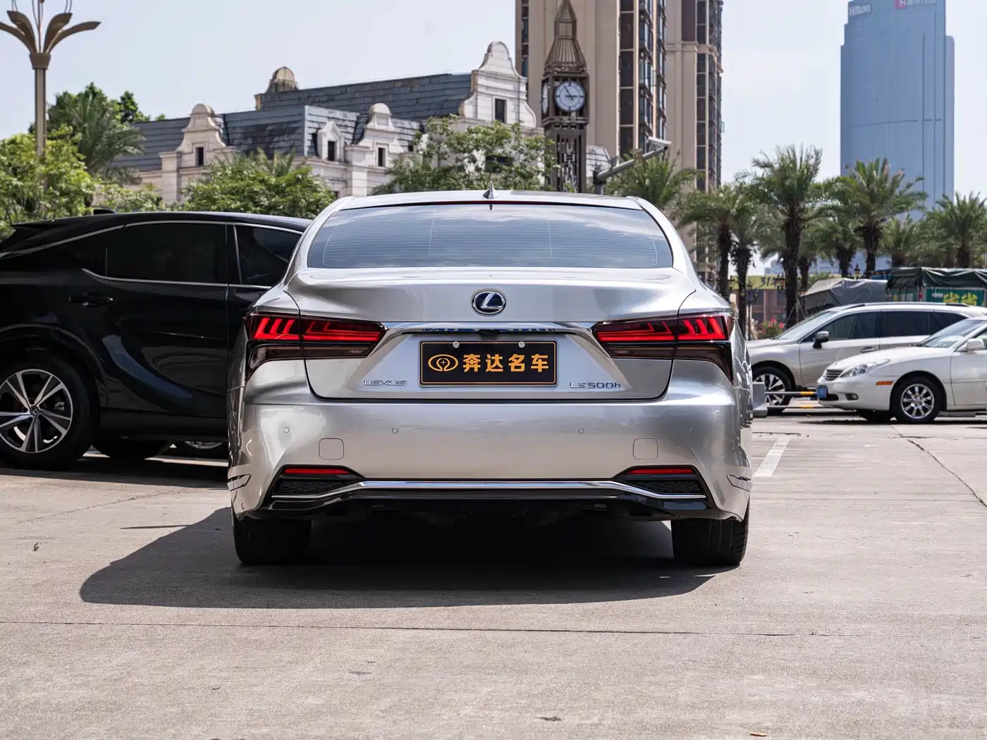 LEXUS LS