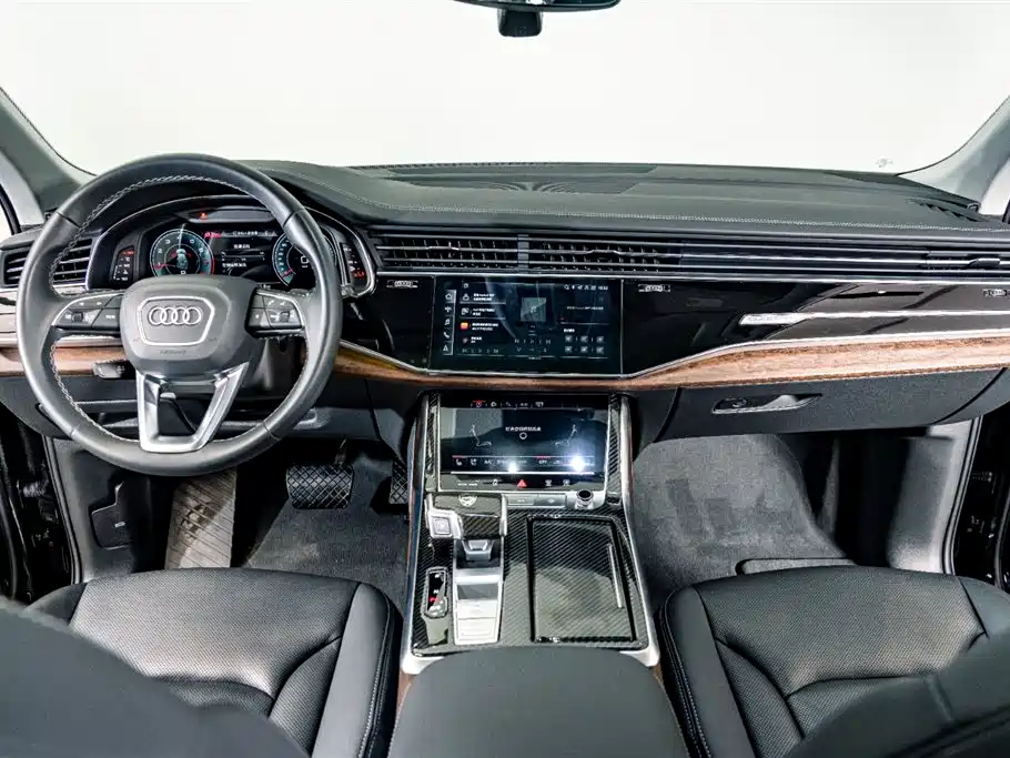 Audi Q7 2024 45 TFSI quattro S line Sport фото 13