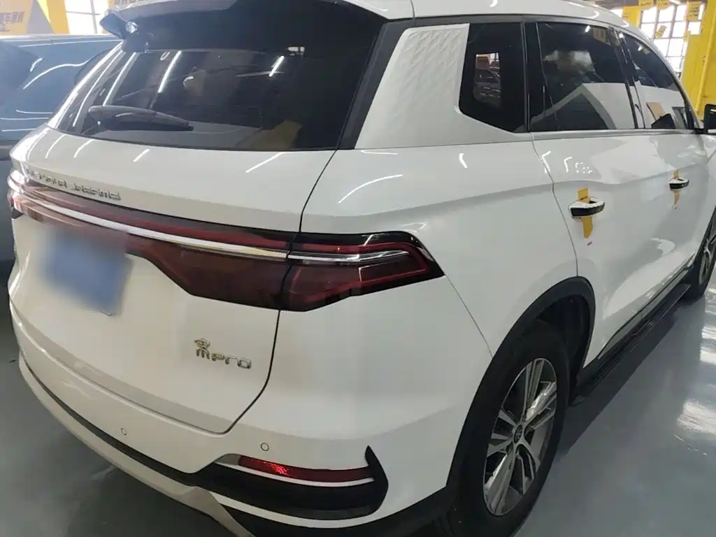 Photo 7 - BYD Song Pro