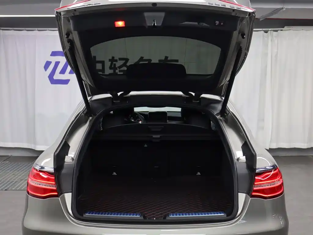 Mercedes-Benz GLC Coupe AMG 2019 2018 AMG GLC 63 4MATIC+ Coupe SUV